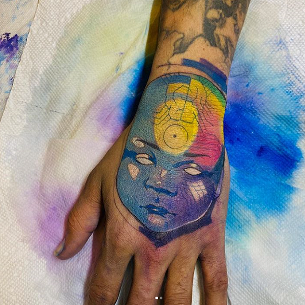 Chris Brown Shows Off New Hand Tattoo