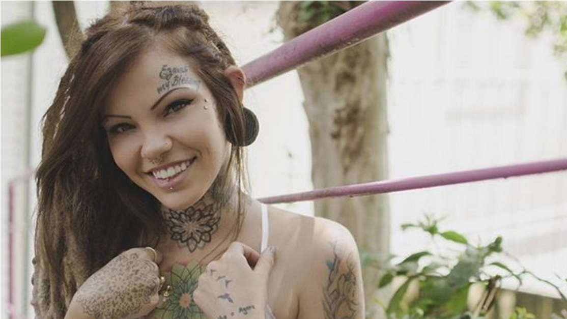 Tattoo Artist Paula Moraes is much more than just a pretty f