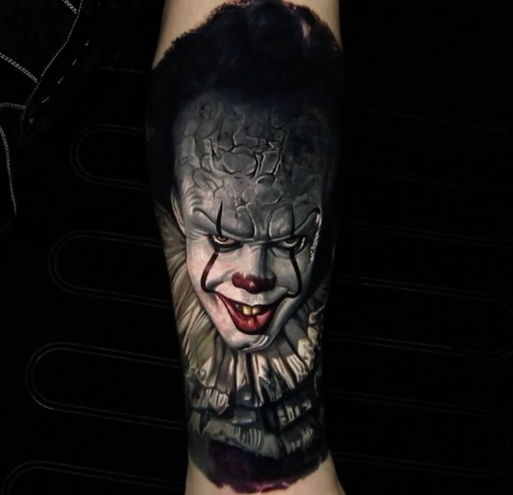 nikko hurtado IT Pennywise Tattoo